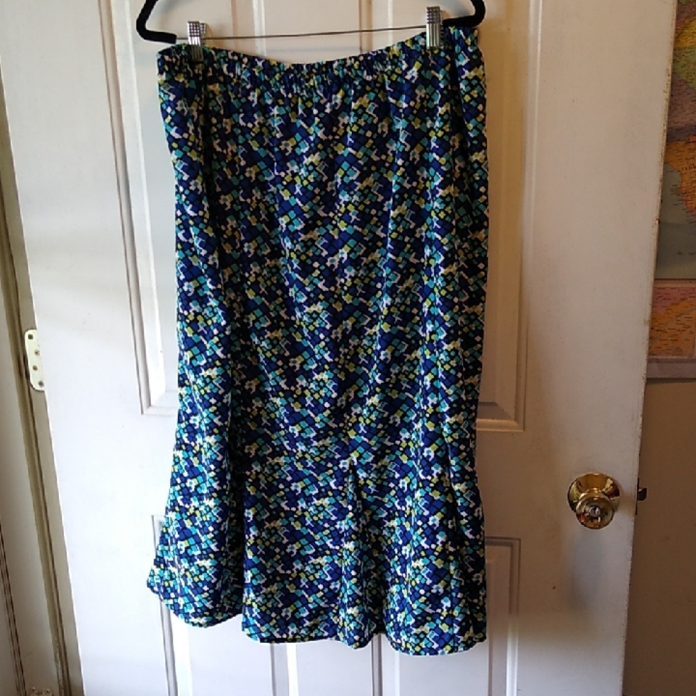 BFA Classic Blue and Green Women's 2X Lightweight Abstract Flowing Skirt